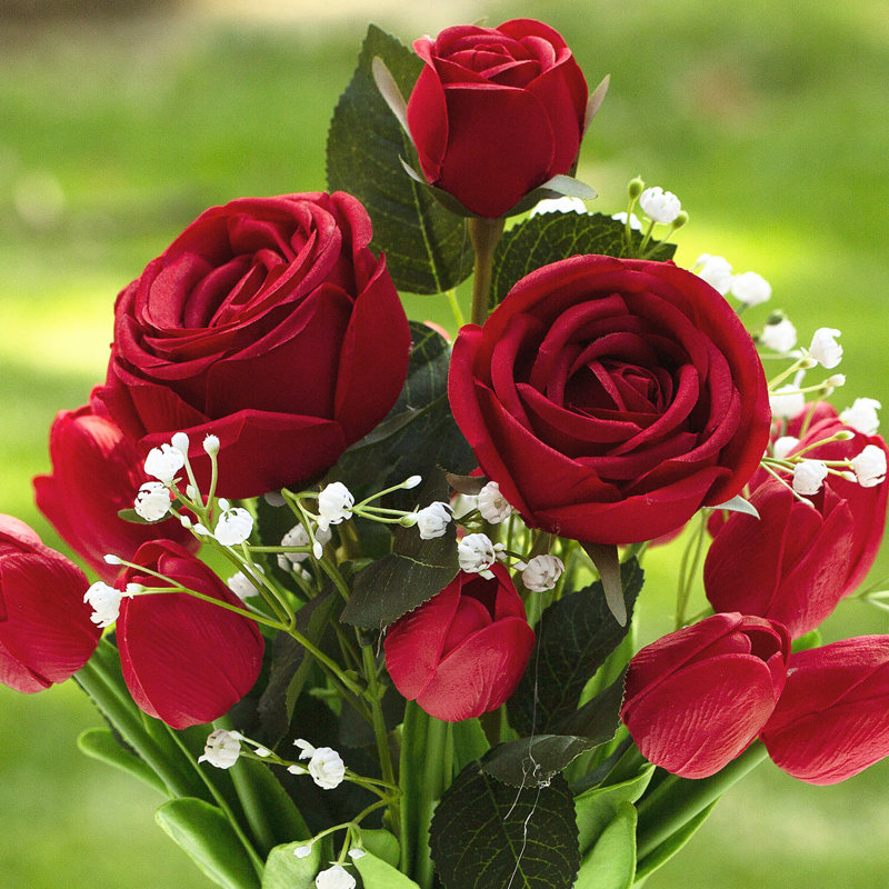 Arrangement in Vase, Red