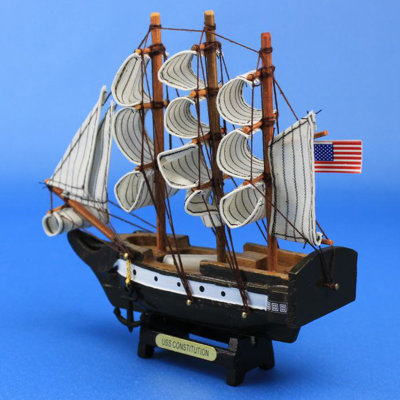 Bateau modèle de constitution fabriqué main