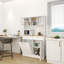 Grande armoire de rangement de cuisine avec 3 tablettes réglables, 2 tiroirs et 1 armoire à ordures inclinable, armoire de rangement décorative pour la maison