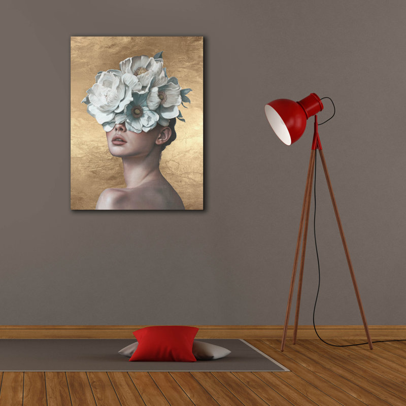 «Blue Flower Lady» par Svetlana Aleynikova, art mural sur toile, H 34 po x l 26 po
