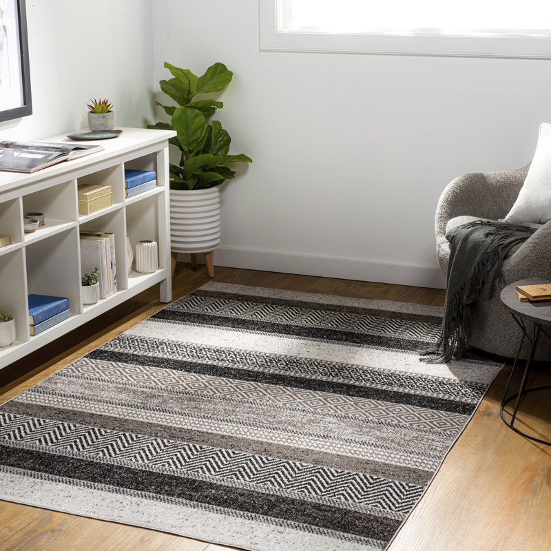 Swampscott Geometric Indoor Rug, Runner 2'7" x 7'3"