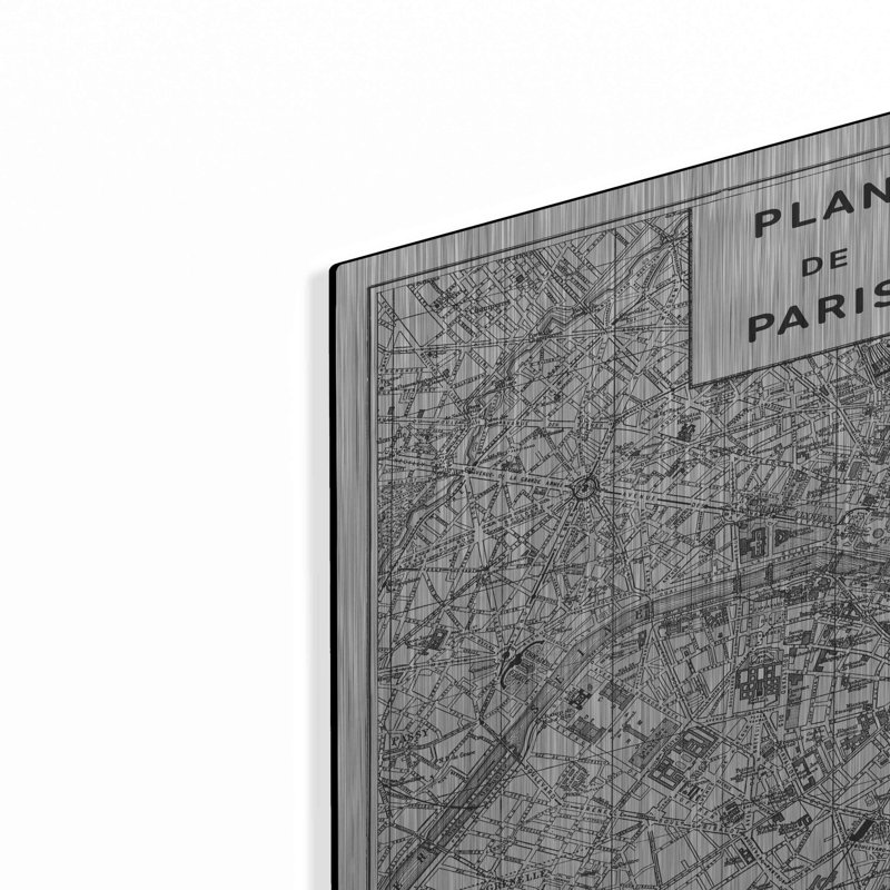 «Inverted Paris Map» par Sue Schlabach, H 16 po x l 12 po