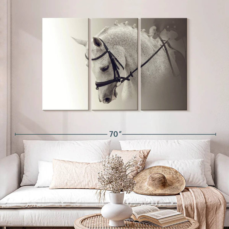 Cheval de dressage blanc, H 32 po x l 50 po