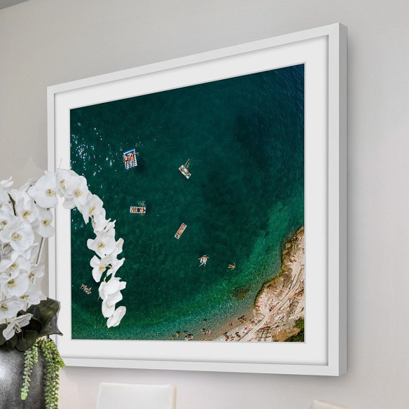 Single Picture Frame Print, 41 cm H x 41 cm W x 3.81 cm D