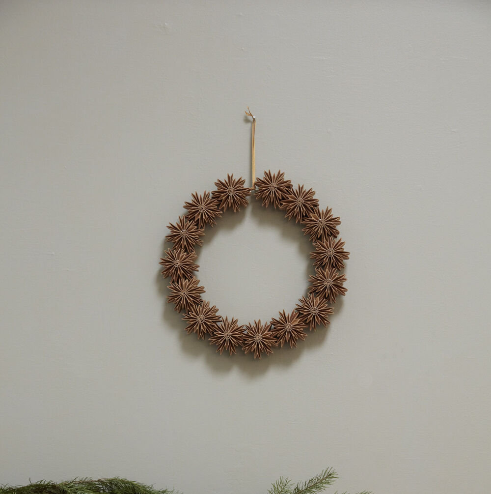 15'' Paper Wreath