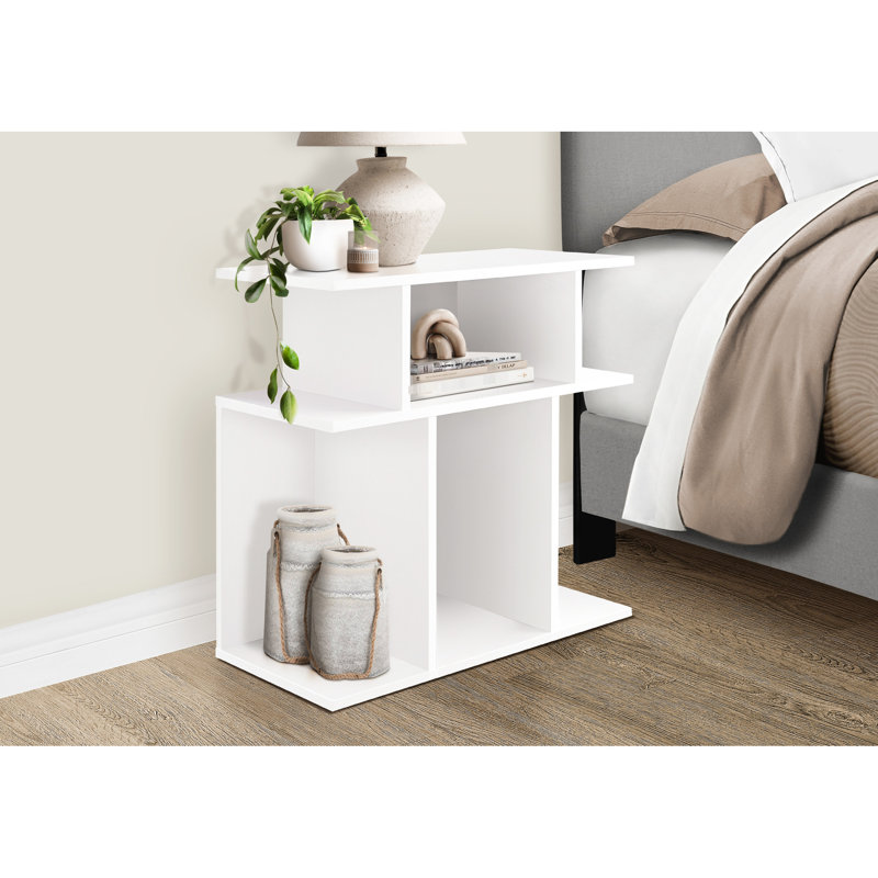 Table d'appoint blanche avec 6 tablettes ouvertes, trois niveaux, contemporain pour la chambre à coucher, tablettes