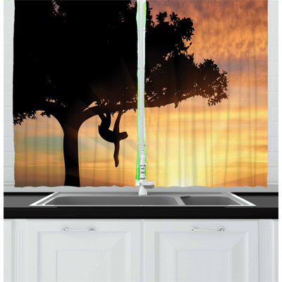 Pointed Kitchen Curtain