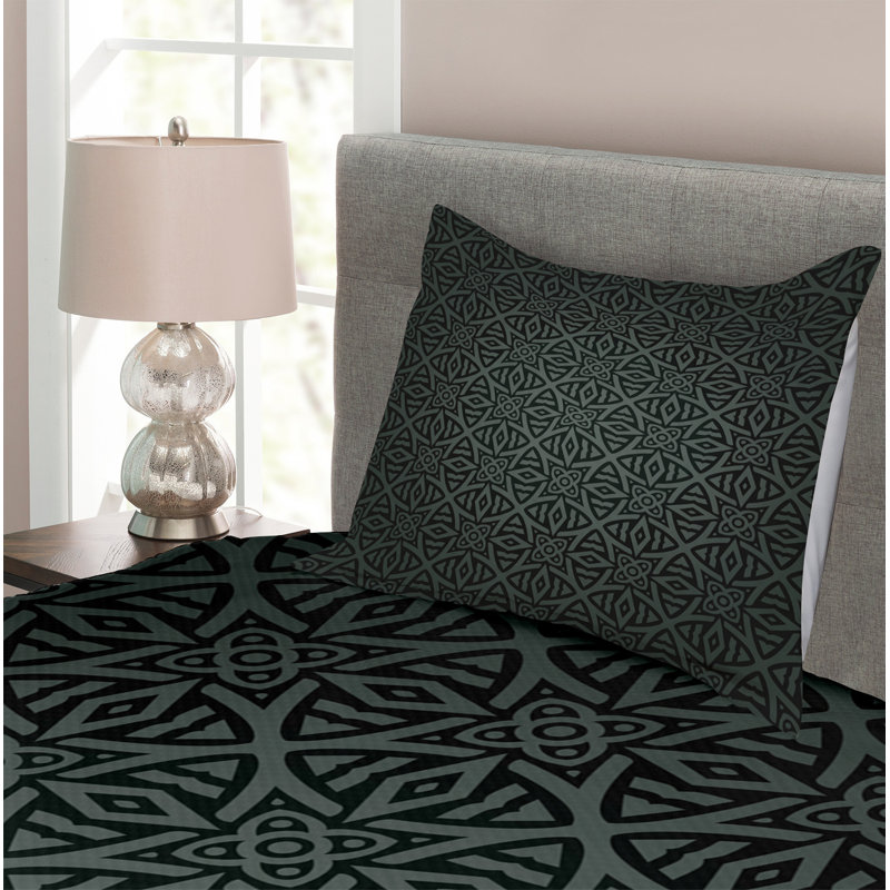 Barryknoll Abstract Bedspread with Pillow Shams, 220 x 264 cm