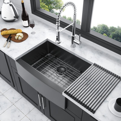 Évier de cuisine noir canon de fusil 68,5 cm (27 po), acier inoxydable 16 g, facile à nettoyer et à entretenir, dimensions : 68,5 x 53,3 x 25,4 cm (27 x 21 x 10 po), finition Nano Steel, plus d'espace de travail.