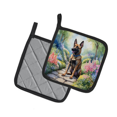 Caroline's Treasures Floral Polyester Potholder Set