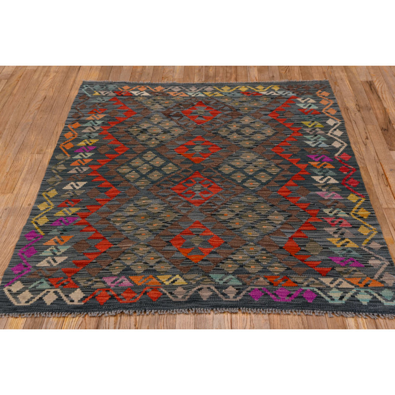 84709 Kilim