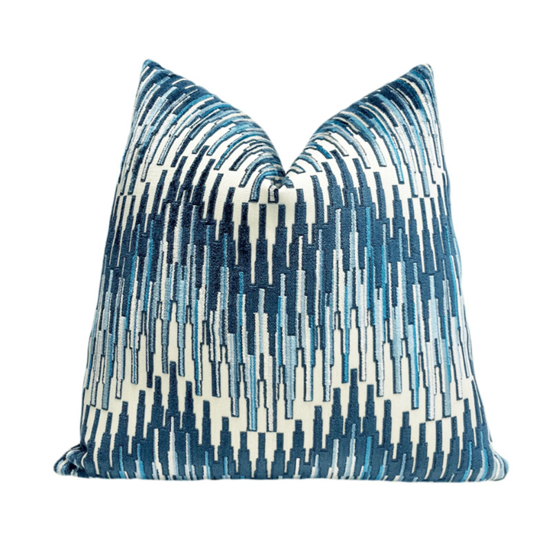Housse de coussin en velours Zig Zag, Bleu / chevron blanc, H 20 po x l 20 po