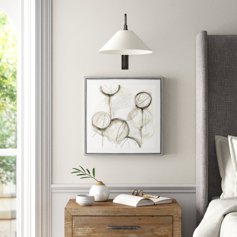 Neutral Lanterns II, peinture sur toile, H 22,5 po x l 22,5 po x P 1,5 po, Cadre argenté