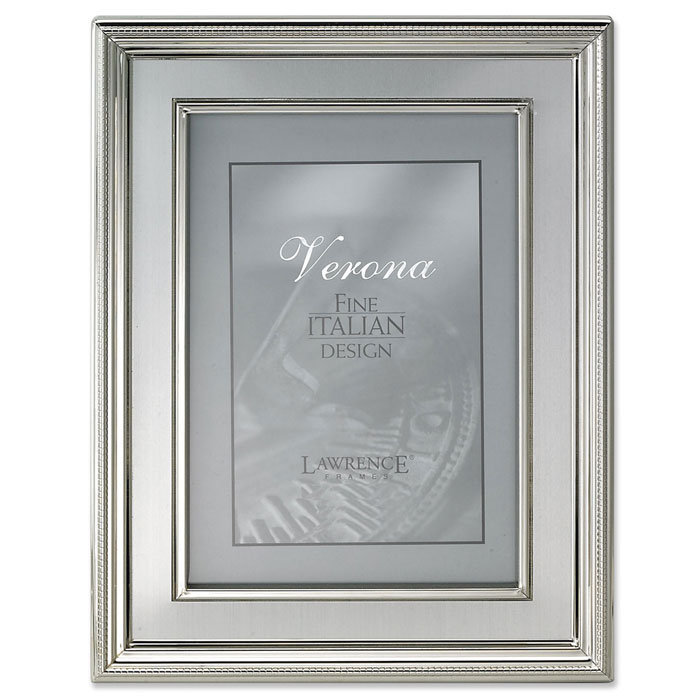 Cadre photo en métal à panneau intérieur argenté brossé, 8 po x 10 po