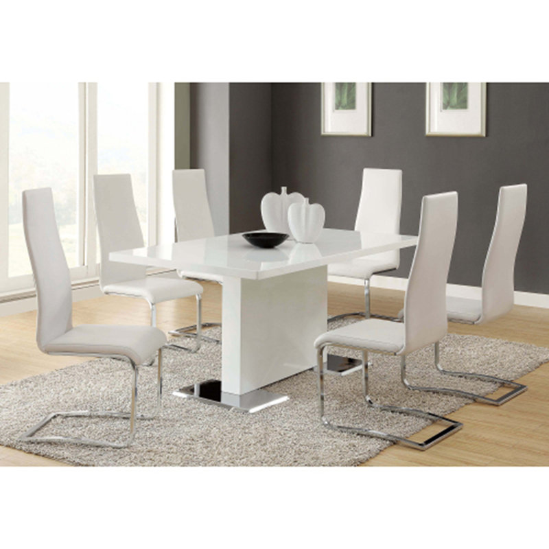 Chaises de salle à manger