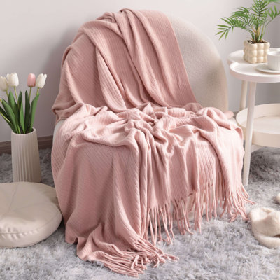 Lightweight, soft and comfortable decorative acrylic knitted blanket