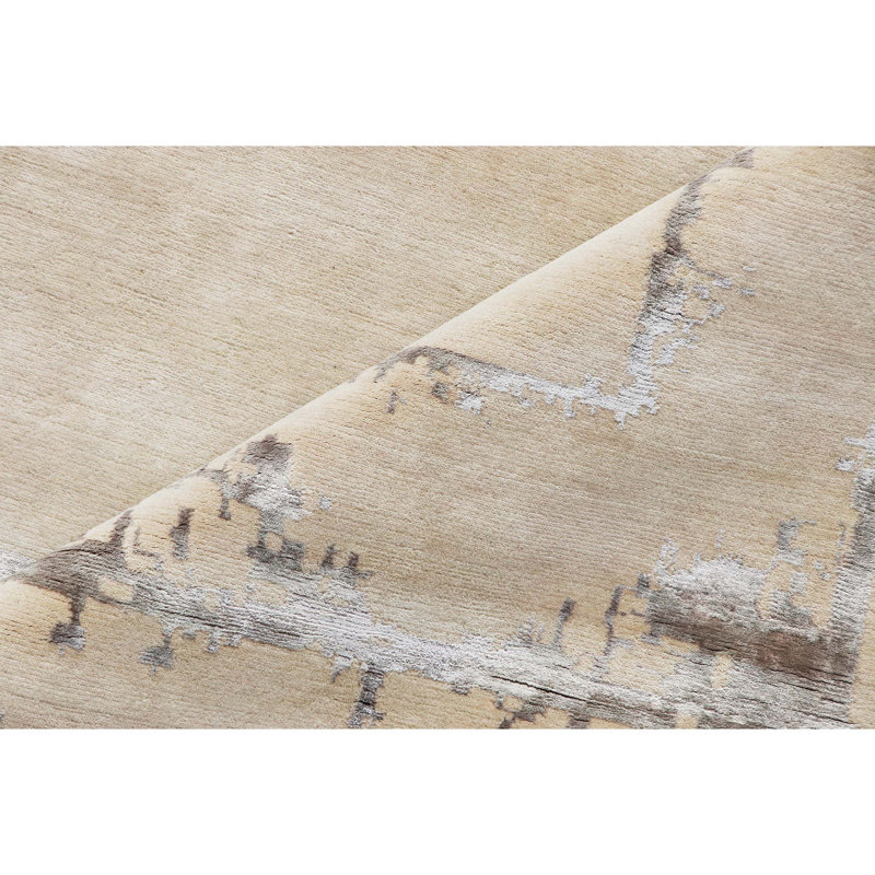 Area Rug in Sillver, Rectangle 6' x 9'