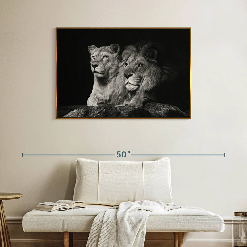 Lion et compagnons de lionne, Cadre flottant doré, 40 po x 27 po