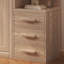 Garde-robe moderne et simple