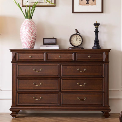Armoire d'appoint en noyer massif