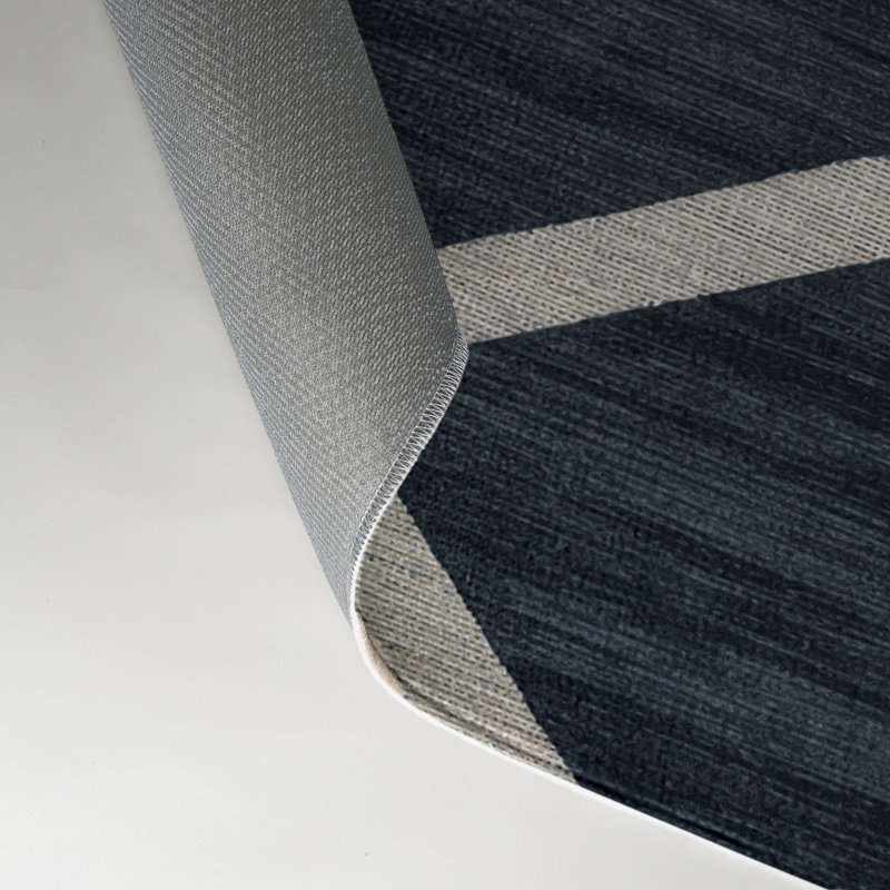 Checkered Gray Indoor and Outdoor Area Rug, Rectangle 5' x 7'