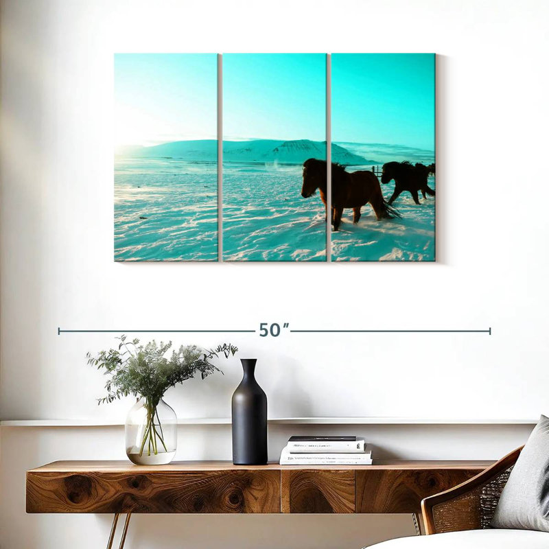 Brampt Icelandic Horses, 24" H x 38" W
