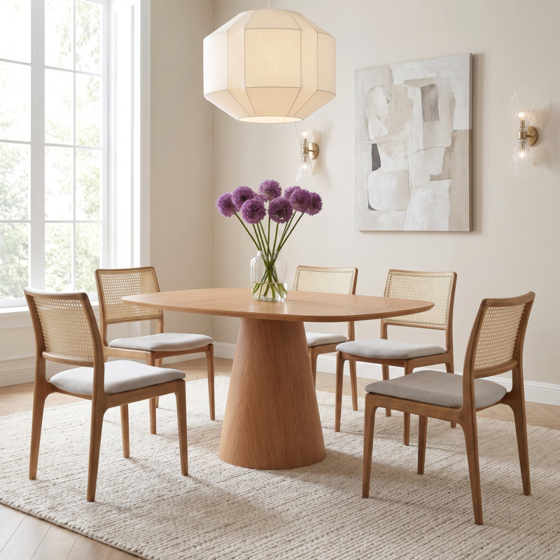 Lucy Dining Table, Damasco
