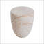 Table d'appoint d'extérieur / d'intérieur en béton léger avec finition texturée en travertin, polyvalente et durable pour tout espace