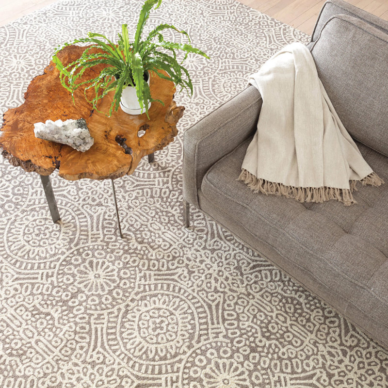 Temple Taupe Hand Micro Hooked Wool Rug, Rectangle 6' x 9'
