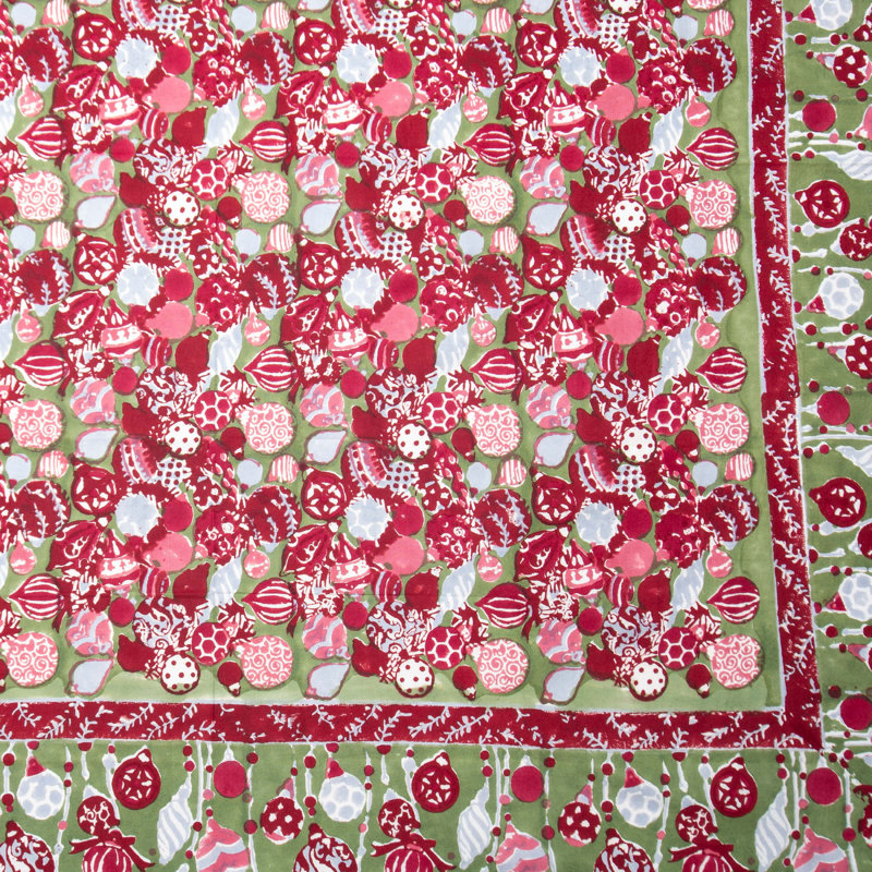 Leston Tablecloth, Red/Green, 70" x 70" Round