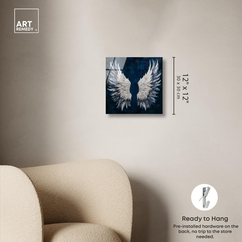 «Angel Wings on Navy» par Christian Remedy, H 12 po x l 12 po