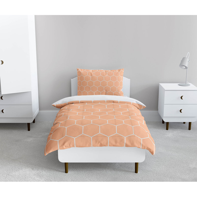 Comb Decorative Lightweight Comforter Set, Peach