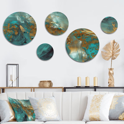 Abstract Wall Decor on Metal
