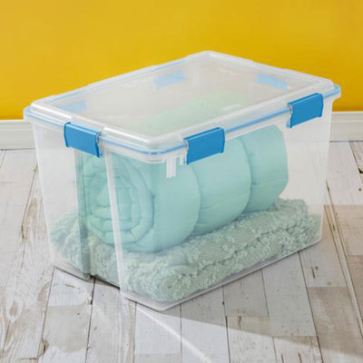 Bac de rangement en plastique Sterilite