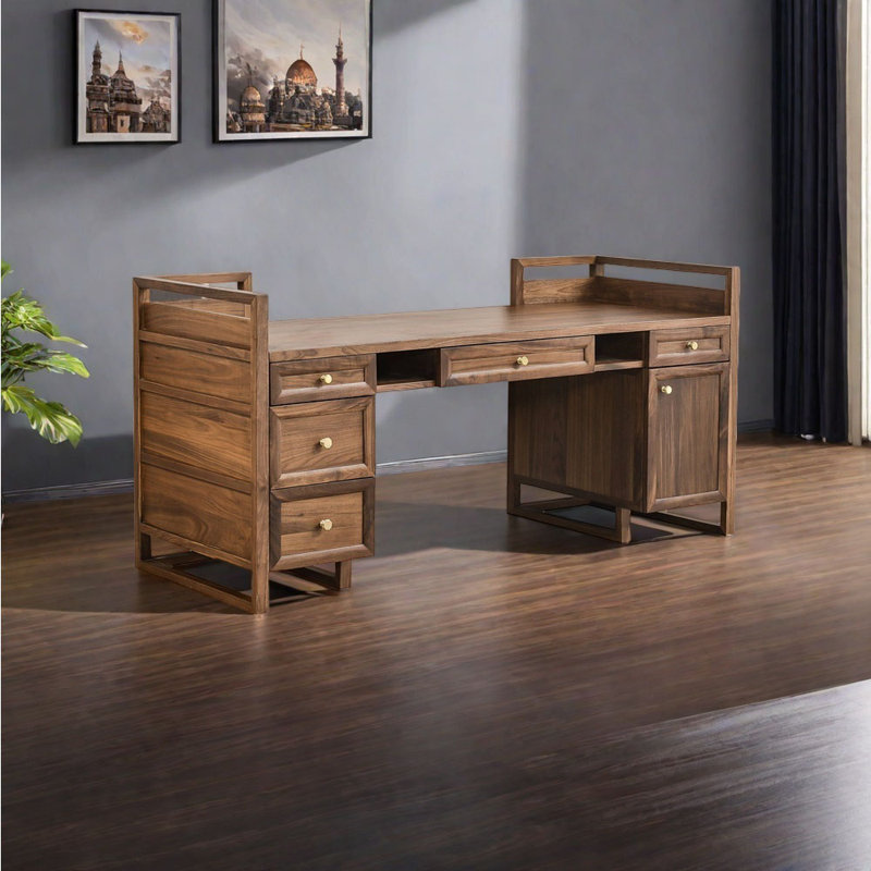 Grand bureau en bois massif de style chinois