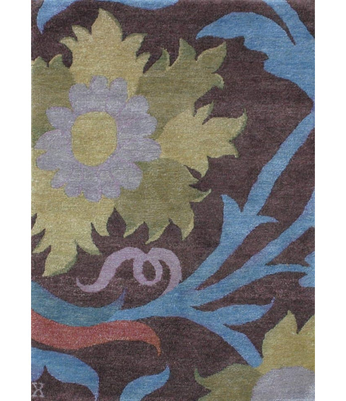 Trinidad Hand Woven Silk and Wool Floral Area Rug, Rectangle 6' x 9'