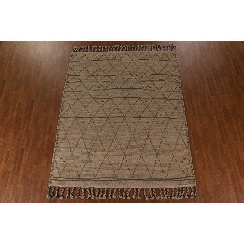Geometric Hand-Knotted Rectangle 7'9'' x 9'8'' Wool Area Rug in Beige/Ivory