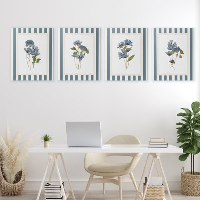 Ensemble de 4 toiles Summer Memory Florals, design par Val Rhodes