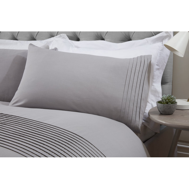 Carolle Polyester Solid Colour Duvet Cover Set with Pillowcases Included, Super King - 2 Standard Pillowcases