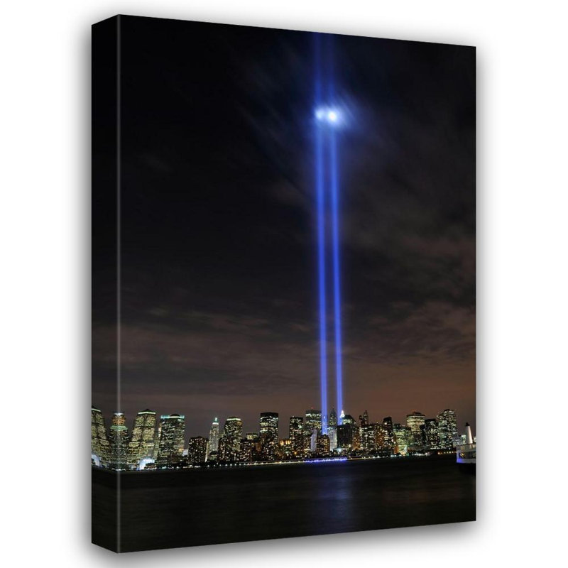 New York City Tribute in Light, H 18 po x l 12 po