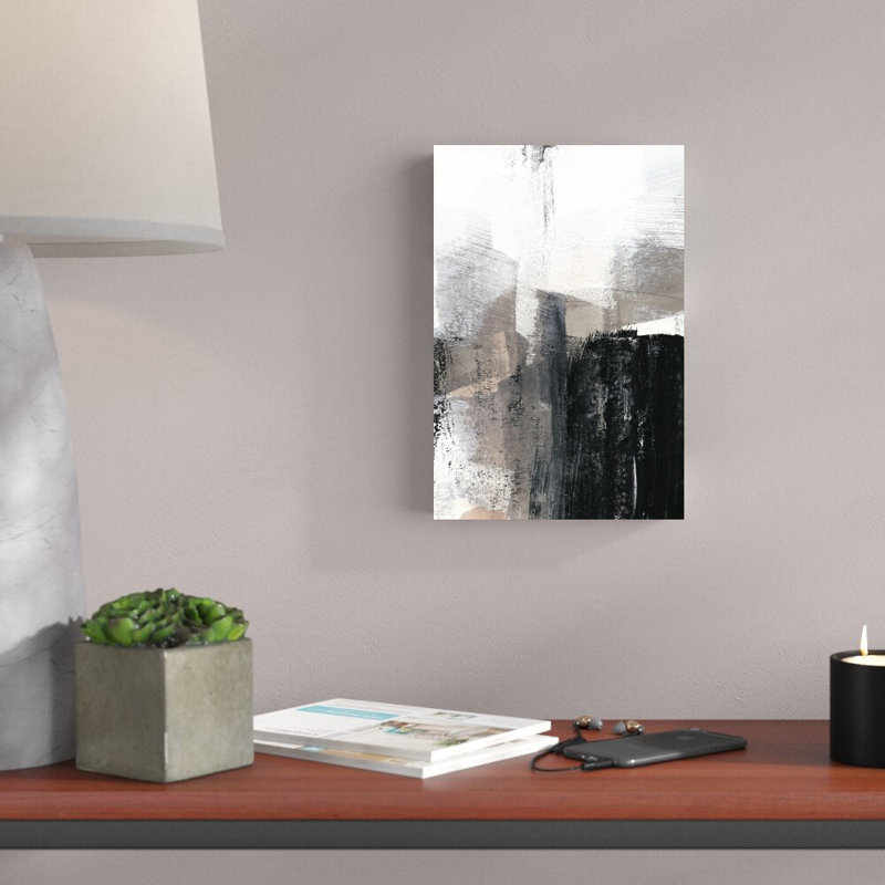 «Ebonized II» par Jennifer Goldberger - reproduction sur toile tendue, H 12 po x l 8 po