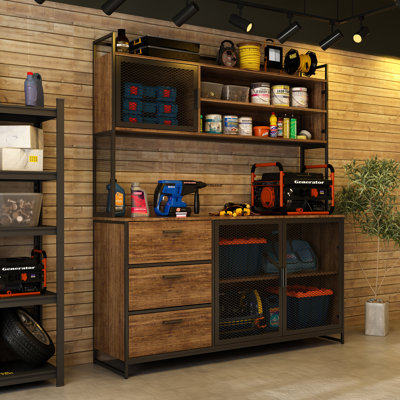 Établi de garage robuste avec grand espace de rangement et comptoir renforcé