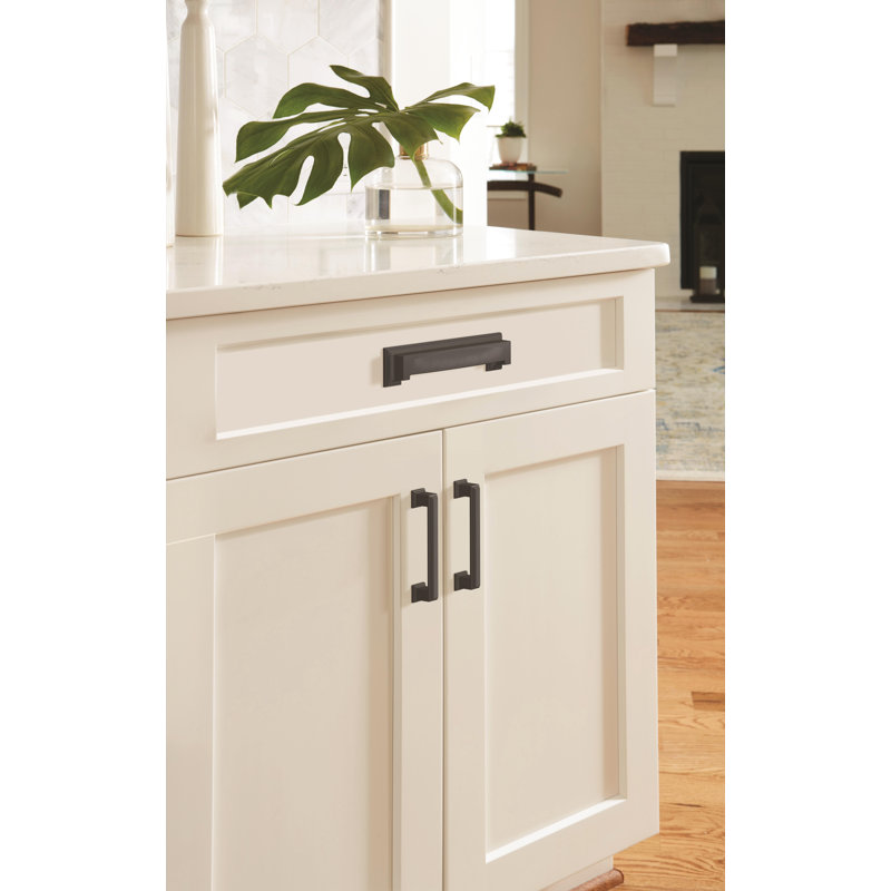 Appoint Cup/Bin Pull, Matte Black, 3"