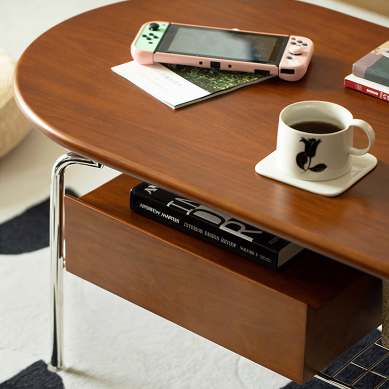Table basse de style rétro avec meuble télé