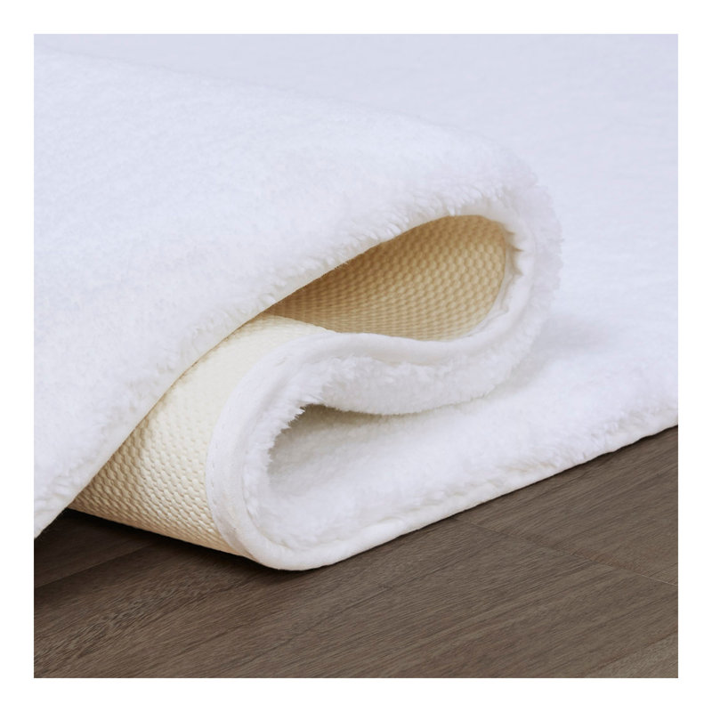 Bath Rug, Rectangle 1'8" x 2'6"