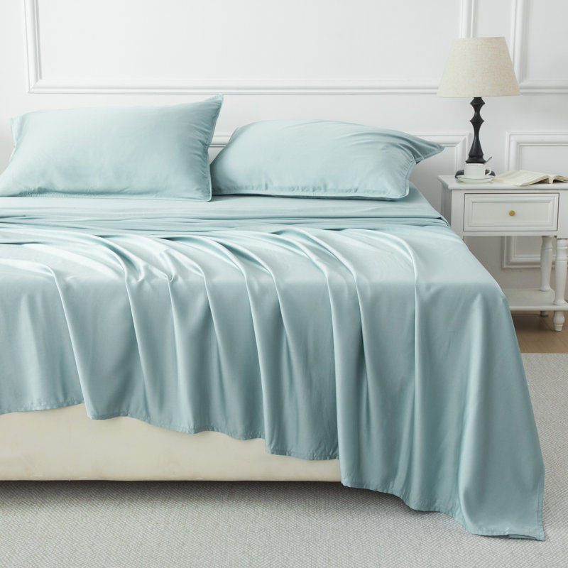Luxury Bamboo Sheet Set 300 Thread Count, 100% Rayon Derived from Organically Grown Bamboo, Silky Breathable Bamboo Sheets