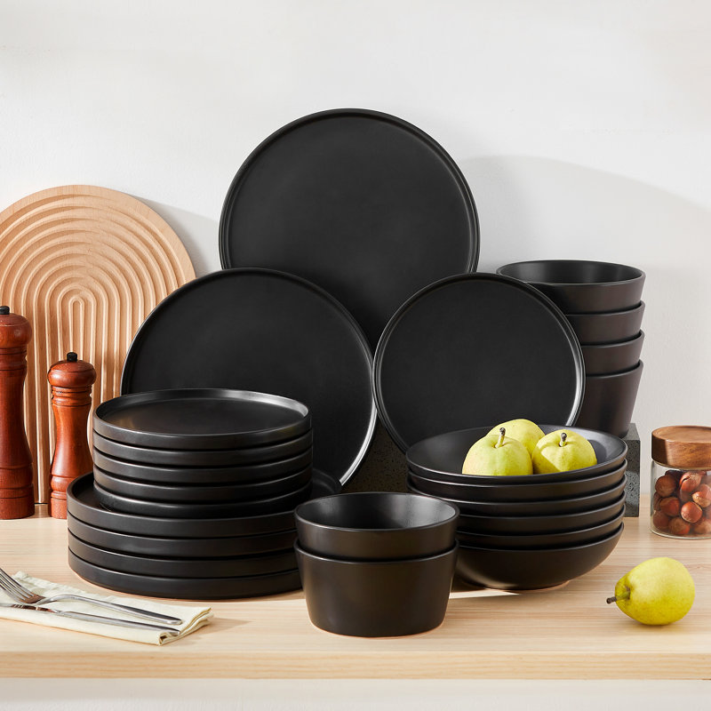 PLAYB 24 Piece Porcelain Dinnerware Set, Service For 6, Black