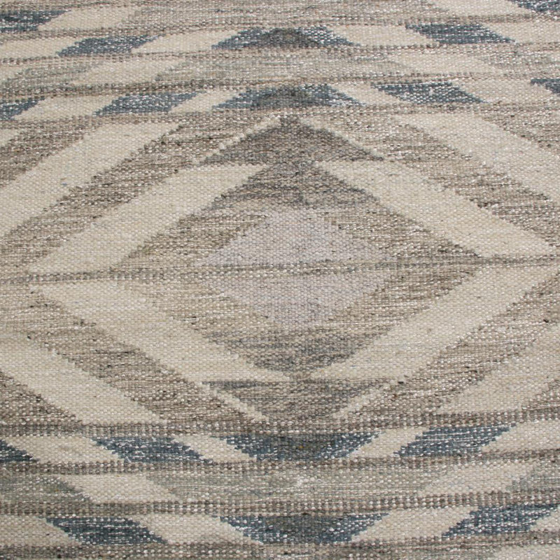 Rug & Kilim’S Scandinavian Inspired Gray And Beige Wool Kilim Rug, Rectangle 5' x 7'