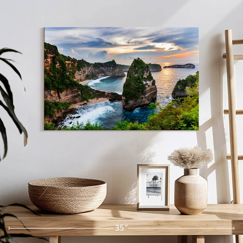 Gillard Nusa Penida Cliff, H 16 po x l 24 po