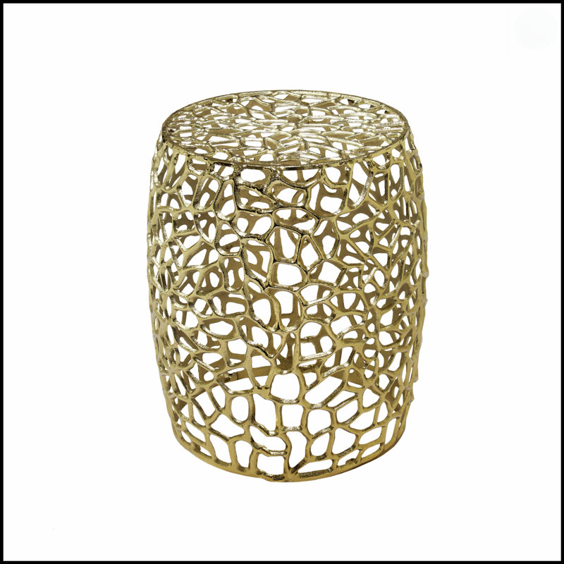 Table de bout cylindrique en aluminium fabriquée à la main avec un design en maille abstraite, parfaite pour les espaces de vie modernes et élégants